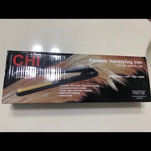 Chi hair iron (new)